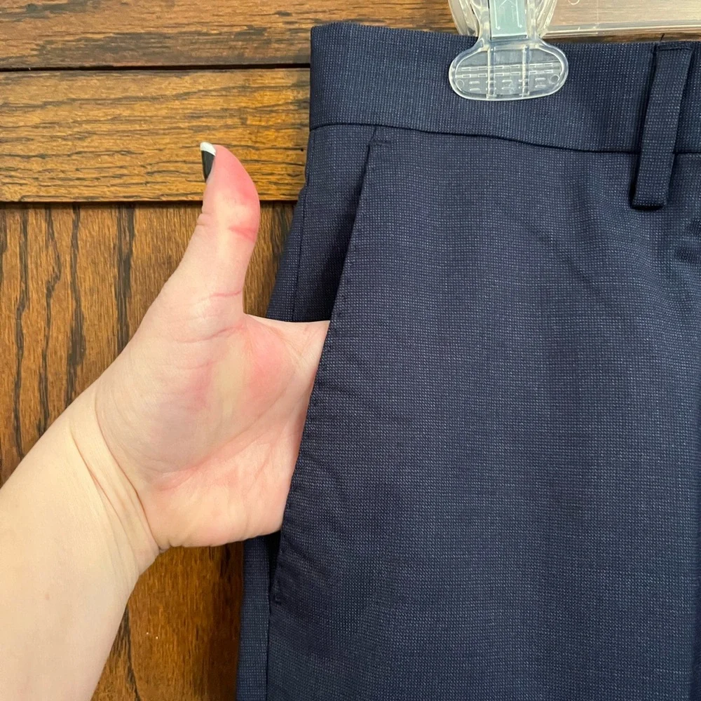 NEW Banana Republic Signature Italian Wool Nailhead Suit Pant in Navy, 30R - Picture 4 of 11